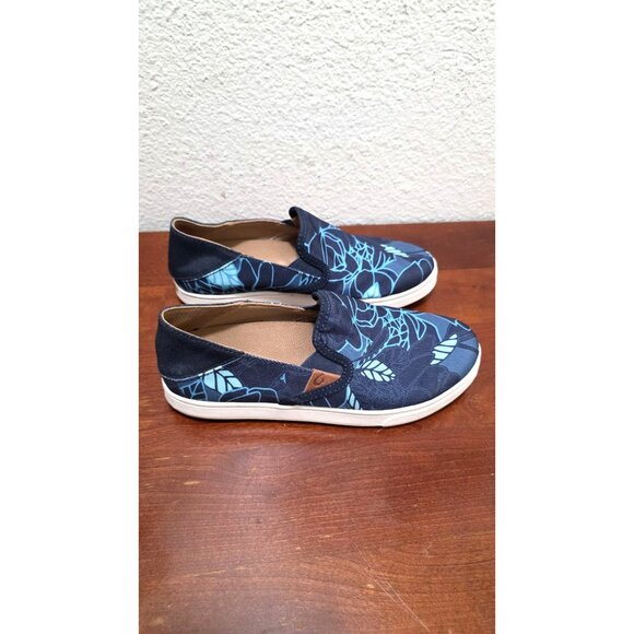 Olukai Women's Slip-On Floral Canvas Shoes Size 7 Navy & Light Blue - Picture 3 of 8